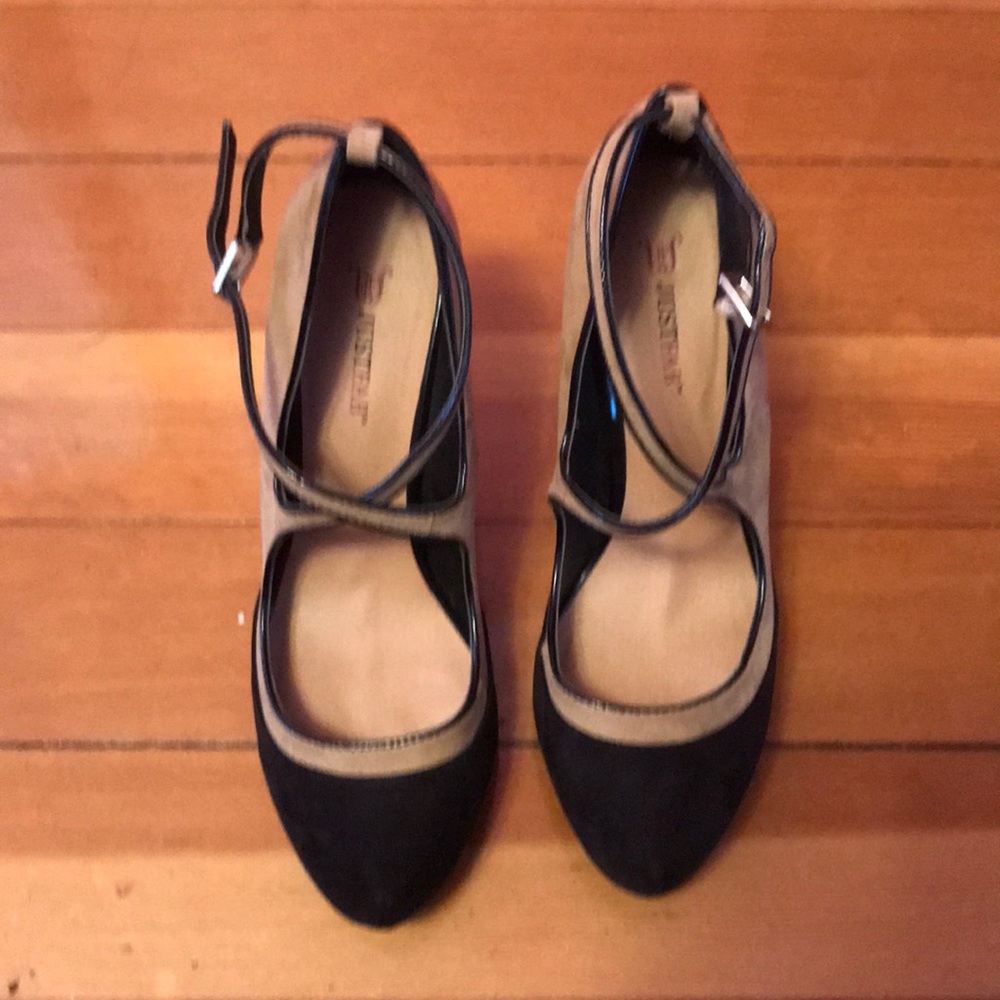 Heels - Picture 8 of 8